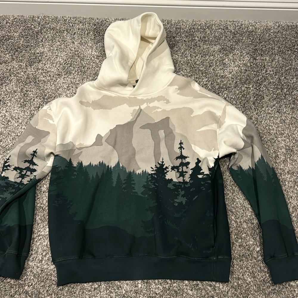 Men’s Overiszed Abercrombie Hoodie